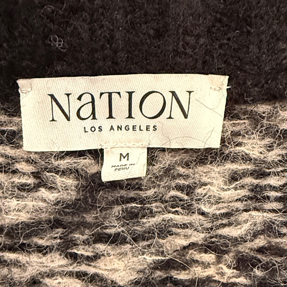 Chic Leopard Print Button Cardigan - Picture 2 of 4